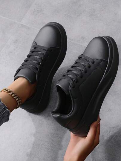 Women's Casual Sports Shoes, Black Color, Non-Slip Soft Bottom, Lightweight, Small Black Shoes, Couple Style, Thick Sole, Round Toe, Lace-Up, Women's Shoes Size 43-45