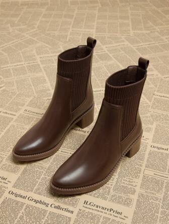 2 种颜色 2024 秋冬新款尖头女短靴，粗跟厚底一脚蹬踝靴，棕色和黑色