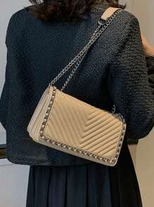 Fashion Chain Decor V-Shape Embroidery Thread Shoulder Bag Crossbody Bag Women Small Square Bag - Khaki - View 4
