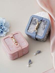 CASEGRACE 1pc High-Quality French Floral Print Leather Jewelry Box In PINK/Blue, Adorned With A Metal Lock Clasp. Jewelry Travel Case For Pearls Rings, Earrings, Necklaces, Bracelets, Other Jewelry Items- Jewelry Organizer For Women And Girls . With Its Gentle Colors, It Is Perfect For Organizing Wedding Accessories, Serving As Wedding Decor And Bridesmaid Gift. Christmas Gifts For Girlfriends, Etc. A Top Choice For Home Decor, Party Decorations, And Birthday Embellishments. Back To School