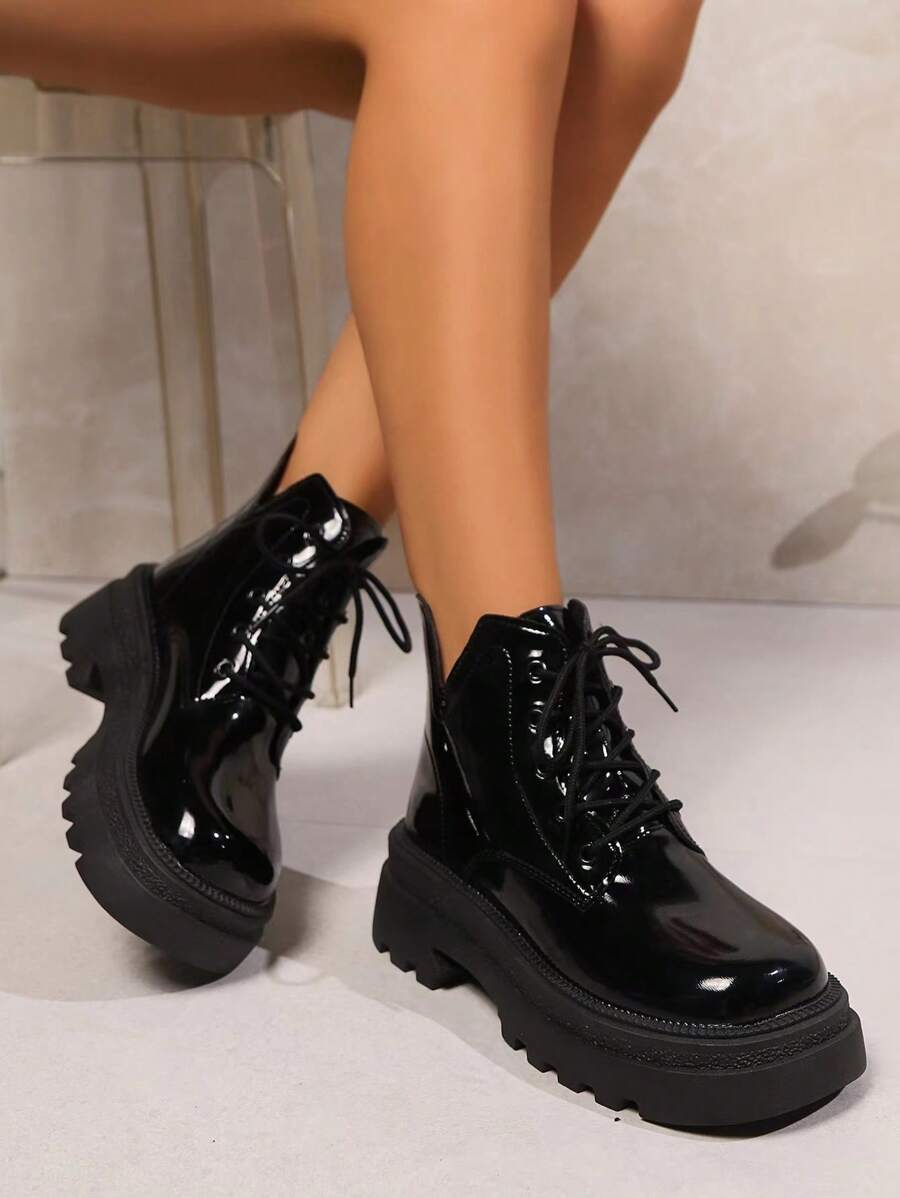 女士系带厚底靴 2024 秋季新款单只黑色踝靴 适合娇小