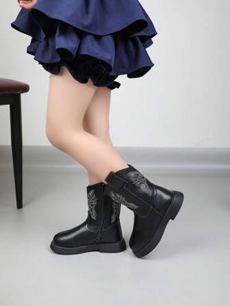 1 par de botas de PU con diseño de cremallera con bordado, lindas y de moda para el invierno, para niñas