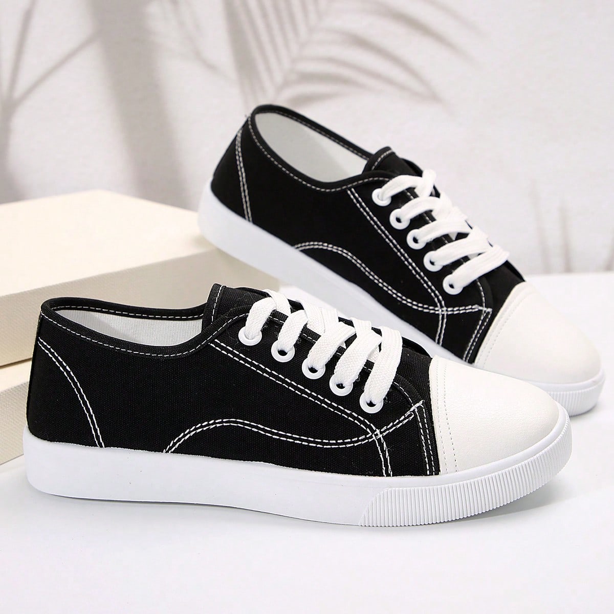 Zapatos de lona delgados, nuevos zapatos informales de verano, planos y cómodos, tenis versátiles para estudiantes