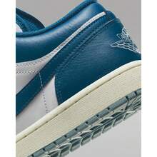 Nike Zapatilla   1 Low SE FN5214-141 para hombre, blanca y azul, de caña baja, cómoda, - Blanco - Ver 8