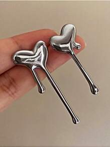 Asymmetric Metal Heart Shaped Exaggerated Long Earrings, Fashion Simple Personalized Elegant European And American Style Jewelry Gift Valentines - Silver - View 3