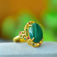 1 pieza Anillo ajustable de malaquita natural con diseño dorado, anillo con diseño de gema y oro, hecho a mano, guardián de la paz, anillo de buena suerte y fortuna de moda para hombre, mujer y pareja, anillo de compromiso memorial, cristal curativo, amuleto regalo, regalo para ella, regalo festivo, regalo de cristal de moda. (Con caja de regalo)