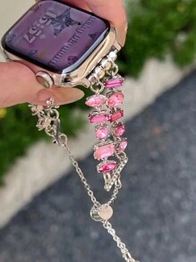 1pc Fashionable Rhinestone Apple Watchstrap Diamond Band, Women's Pink Metal Exquisite Love Pendant Beaded Bracelet With Rhinestones, Ruby Apple Watchband Bracelet With European And American Style, Heart-Shaped Pendant, Compatible With Apple WatchBand 40/41/42/44/45/38/49mm,Ultra2/1 Applies To AppleWatch Se Series 9/8/7/6/5/4/3/2/1series.Compatible With Apple Watch Bracelet.