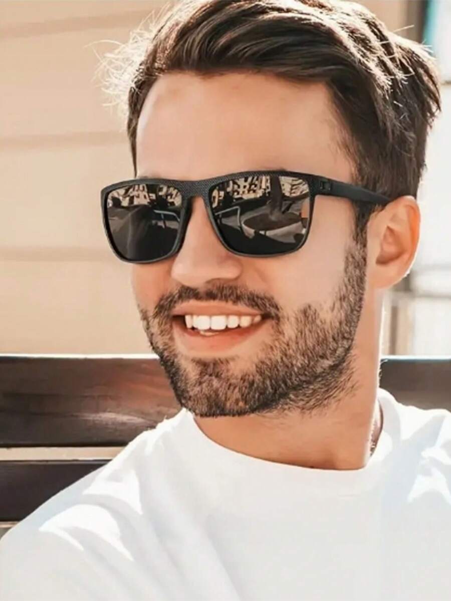 一副男士时尚高端经典户外眼镜，四季皆宜 - 黑色 - 查看 1