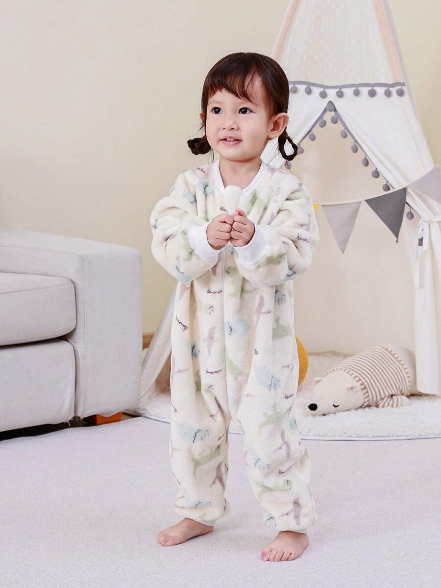 婴幼儿宝宝法兰绒分腿睡袋秋冬季蓬松羊毛长袖舒适柔软连体睡衣爱心情人节