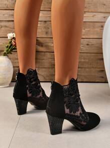 2024年初秋新款女士高跟網布花卉拼接靴（透氣），適合優雅性感的派對和日常使用，擁有粗跟和後拉鍊，展現時尚百搭的風格 - 黑色 - 查看 7