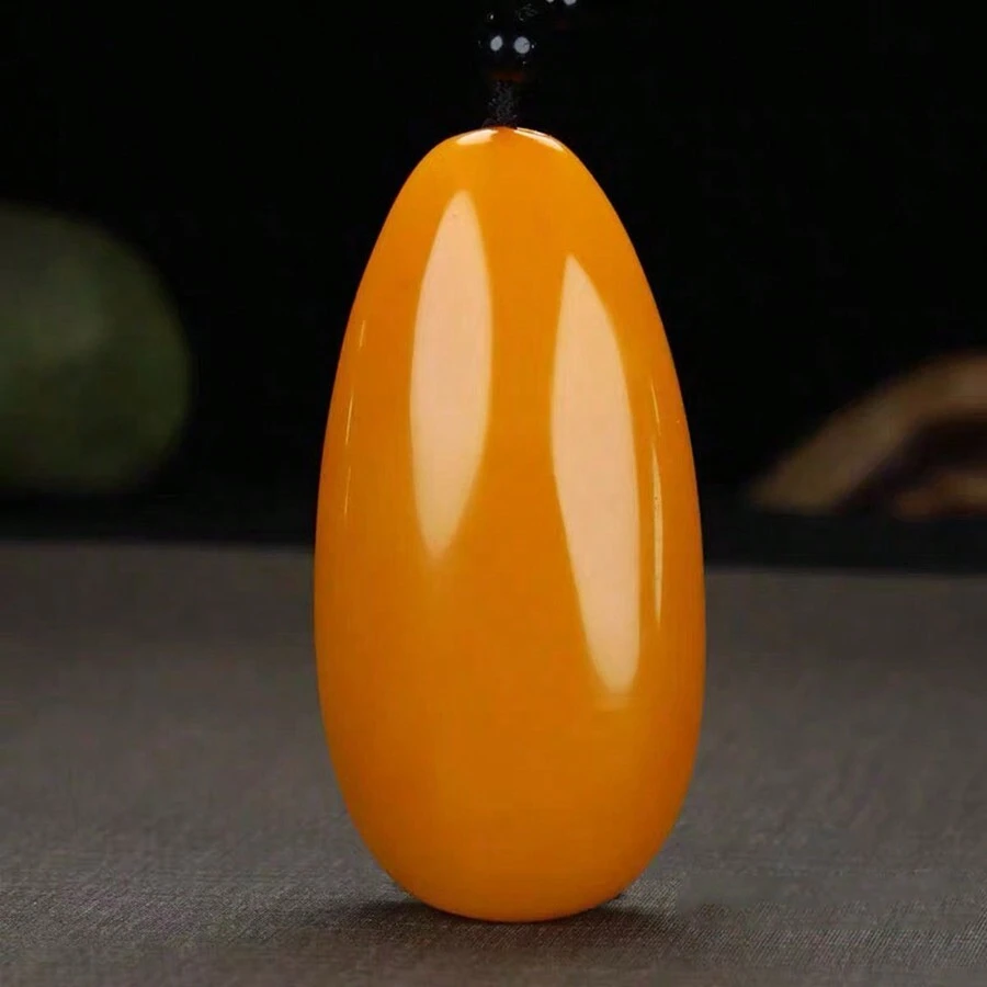 1pc Natural Jade Raw Stone Pendant, Colorful Variety, Hand Play Raw Stone, High Quality Gem Crystal Jewelry, All Hand-Carved, Ladies, Men, Quartz Crystal Wealth Play Piece, Peace Pendant, Lovers Gift, Gift For Him, Suitable For Holiday Party Gifts, Quartz Crystal Gifts. (Lanyard Gift Box) - Yellow - View 1