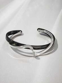 1pc Luxury White Pearl Plate Twisted Metal Texture Bangle Bracelet For Women, Everyday Wear