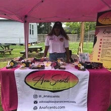 1pc Custom Table Banner, Personalized With Your Logo, Craft Show Table Runner, Customized Logo Runner Multiple Sizes Available, Multi-Functional, Durable, Ornamental, Reusable, Exquisite, Stylish, High-Quality, Colorful, Modern, Custom, Personalized, Unique, Ideal Gifts For Him, Tea Room, Home, Garden, Office, For Anniversaries, For Valentine's Day, For Mother's Day, For Birthdays, For Father's Day, For Graduation, For Weddings, For Housewarming, Delicate Romance