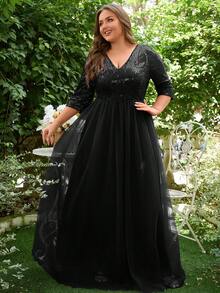 Plus Contrast Sequin Mesh Prom Dress - Black - View 1