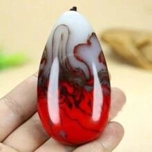 1 件天然玉石原石吊坠，色彩缤纷，手玩原石，优质宝石水晶首饰，全手工雕刻，女士，男士，石英水晶财富玩物，和平吊坠，情侣礼物，男士礼物，适合节日派对礼物，石英水晶礼物。（挂绳礼盒） - 紅黑白色 - 查看 2