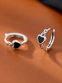 أقراط حلقيّة لتزيين القلب الأسود زوج واحد ، أقراط بسيطة رجعية بطراز بانك ، هدية للفتيات