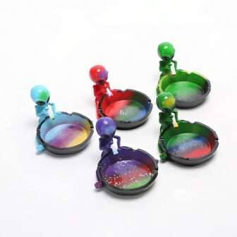 1 pieza Cenicero con forma de alien de 11.5cm, cenicero de resina con temática alienígena creativa y única, cenicero decorativo con estilo alienígena, regalo perfecto para familia, novio, amigo, Navidad, Día de San Valentín del niño, corazón de las mujeres