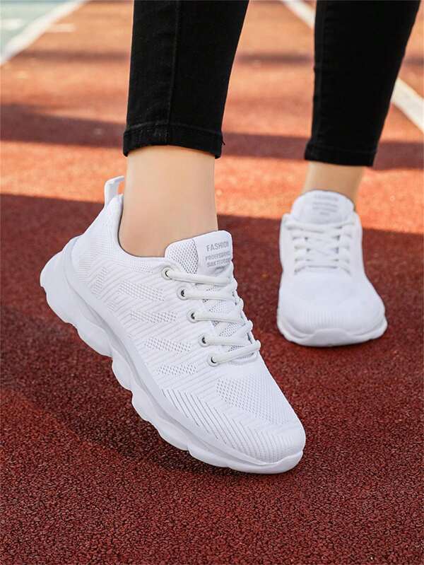 Zapatillas de deporte transpirables de encaje blancas de verano, zapatos deportivos ligeros de malla para correr al aire libre, suela antideslizante y duradera, de baja altura, disponibles con plantillas gruesas y delgadas, para viajes y ocio