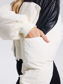 OUTTA BOX Áo khoác ấm dày chất liệu da PU màu tương phản có tay áo Exaggeration của nhà thiết kế - Đen và trắng - Xem 5