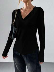 Áo thun tay dài dáng rộng thoải mái phong cách đơn giản có viền hình vòng cung dành cho nữ - màu đen - Xem 5