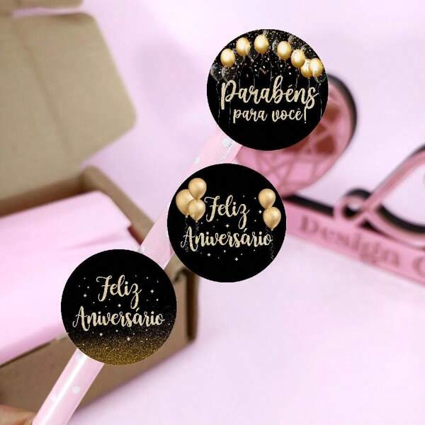 100 Adesivos De Papel 4cm Feliz Aniversário - Parabéns - Para Decorar Embrulhos Presentes e Pacotes presenteáveis.