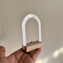 1 件耳环展示架 - 白色亚克力和木质底座，时尚简约的设计，方便的耳环架和珠宝收纳架，适合家庭或珠宝零售使用情人节返校 - 白色 - 查看 6