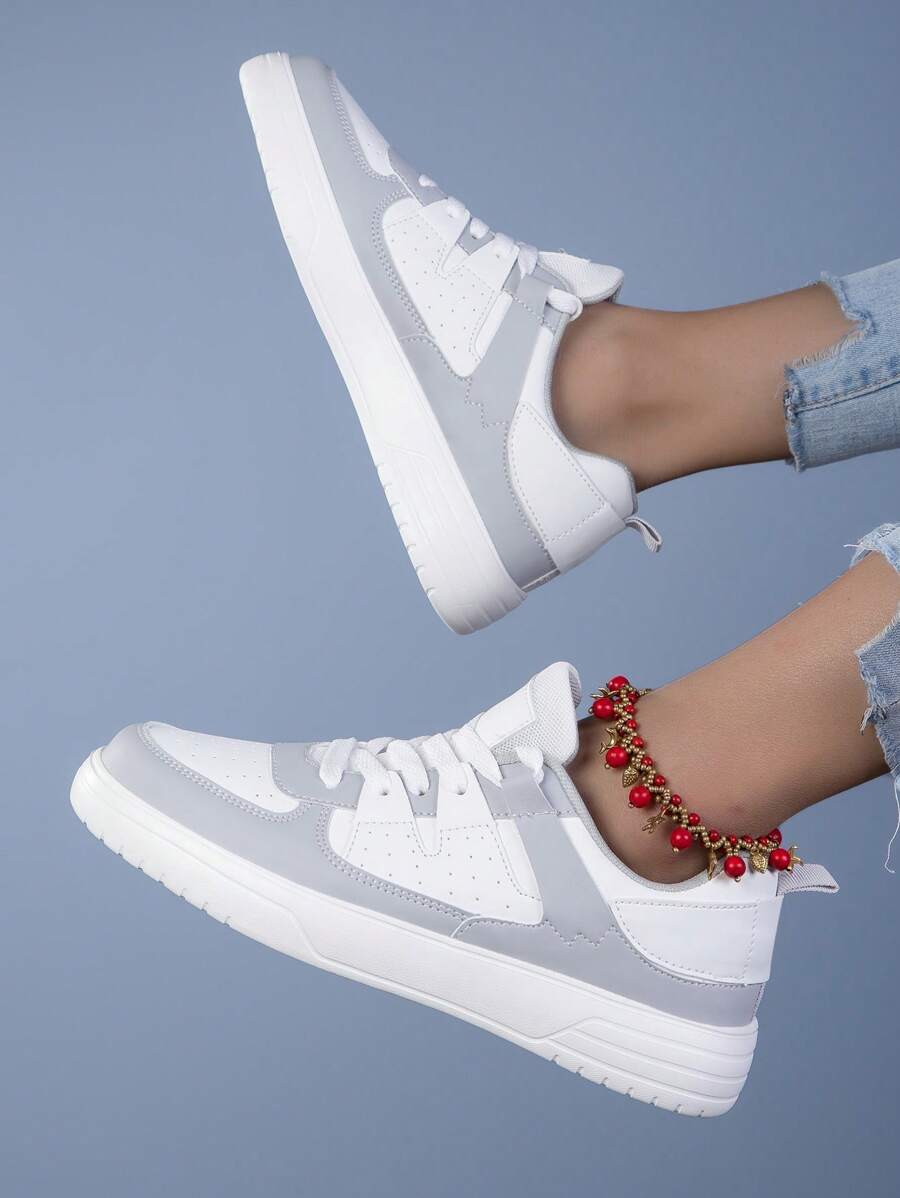Women's White & Grey Athletic Sneakers, Classic Round Toe Lace-Up Party Shoes, Thick Sole Cushioned Comfortable Skateboarding Shoes, Holiday & Birthday Gift, Student Shoes - 白灰 - 查看 1