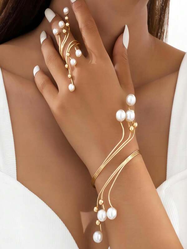 1set Fashionable & Elegant Hollow Geometric Pattern Bejeweled Bracelet & Ring Jewelry Set, Suitable For Vacation Party Wear, Gift