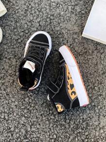 Giày vải OPOEE, giày thể thao cổ trung cho trẻ em, mùa xuân/thu, phong cách Hàn Quốc, unisex, giày cổ thấp thời trang, giày thể thao buộc dây thường ngày, giày thể thao cổ cao cổ điển, giày thể thao trượt ván thường ngày dễ phối đồ cho trẻ em. - Màu nâu Sô-cô-la - Xem 6