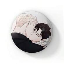 58mm 热门韩国 BL 动漫玫瑰和香槟漫画纽扣别针男孩爱漫画凯撒温胸针徽章包装饰粉丝收藏最佳礼物