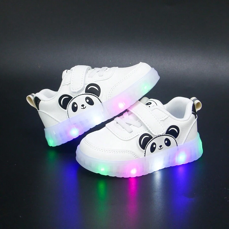 3 pares de zapatos para niños: 1 par de zapatos blancos con negro, 1 par de zapatillas con luces para niños, 1 par de zapatos deportivos para niños, 1 par de zapatos casuales de piel sintética de suela blanda para niños pequeños, 1 par de zapatos cómodos y de moda para niños talla 13-18.3cm para exterior. - Blanco y Negro - Ver 1