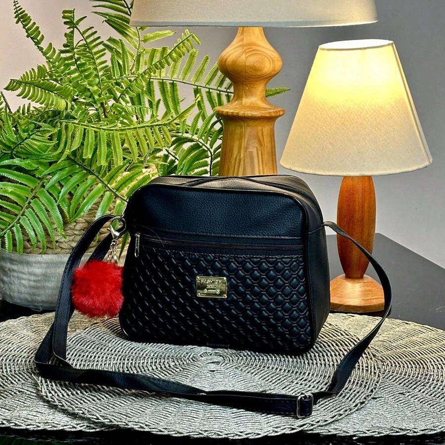 Basic Women's Small Crossbody Bag 3 Dividers Adjustable Strap+Pompom Keychain-IMMEDIATE SHIPPING - 黑色 - 查看 1