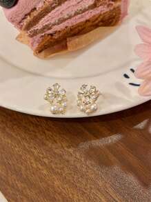 1 Pair Of Exquisite And Elegant Cherry Blossom Faux Pearl Earrings, Suitable For Women To Wear In Daily Life, Parties/Dances, Travel, Vacations, Music Festivals, Weddings And Other Occasions, As Holiday And Birthday Gifts For Girlfriends/Mothers, Bridal Rings, Wedding Accessories