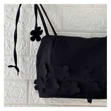 Cropped Alfaitaria Cut Out Flowers Summer 2025 - Black - View 2