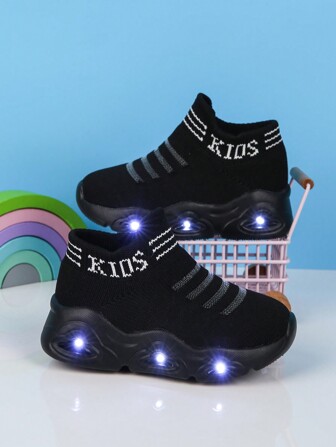 全新万圣节儿童发光运动鞋，适合幼儿和小孩的发光运动鞋