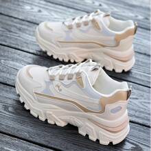 Los zapatos deportivos casuales para mujer son diseños de nicho de suela gruesa con mayor altura. Son zapatos deportivos y zapatillas para correr nuevos, modernos y versátiles, adecuados para las cuatro estaciones. - Multicolor - Ver 4