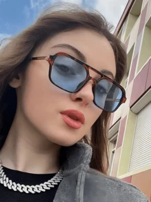 1 件女士方形时尚眼镜新款双桥 Y2K 风格潮流基础款秋冬女士服装商务休闲礼品 - 豆花藍片金腳 - 查看 2