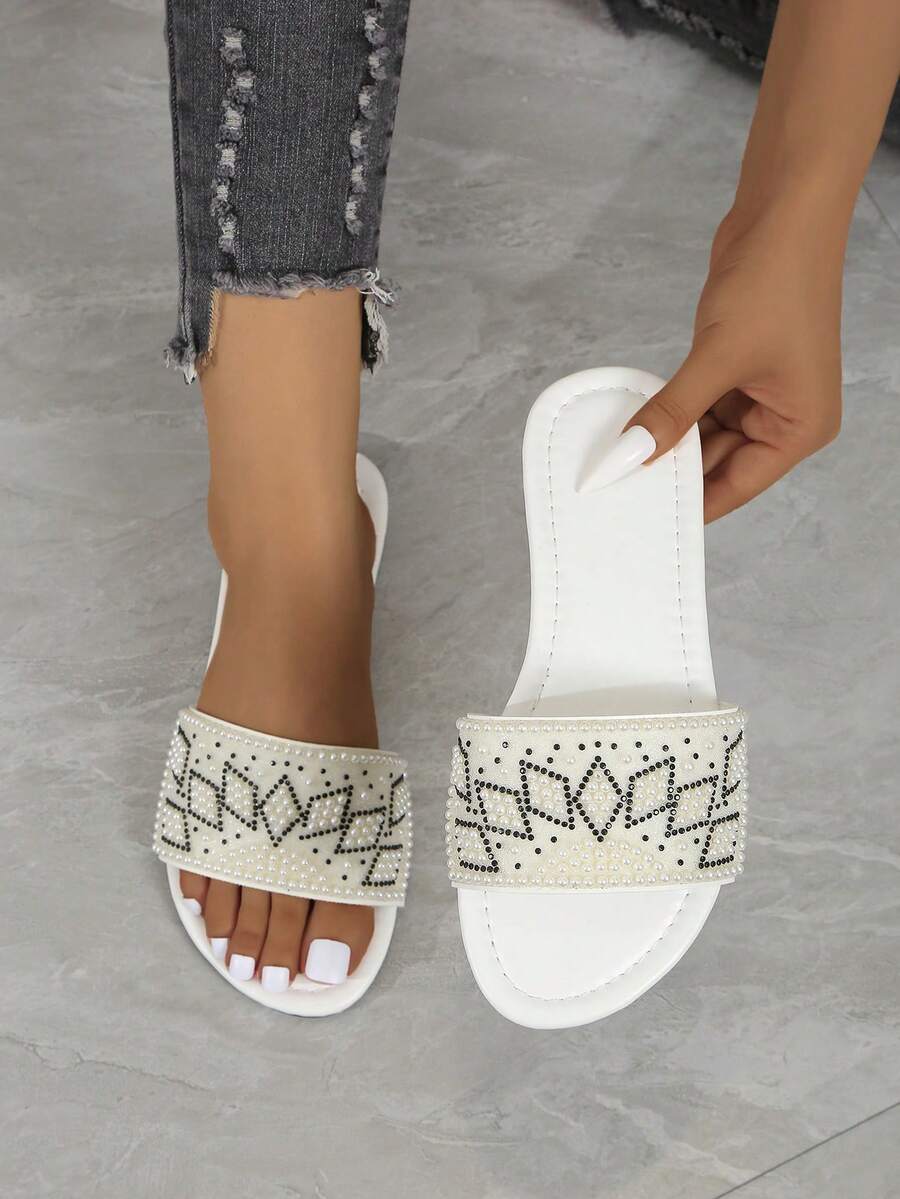 2024 年夏季新款水晶缀饰平底防滑时尚女士鞋 - 白色 - 查看 1