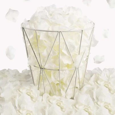 人造玫瑰花瓣用于婚礼装饰、浪漫床/房间内饰、情人节手抛花瓣表白、情人节求婚