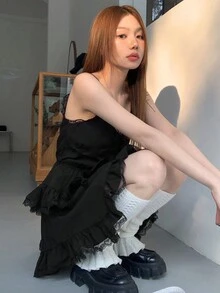 韩版纯色蕾丝拼接吊带连衣裙，休闲黑色夏季优雅款 - 黑色 - 查看 5