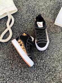 Giày vải OPOEE, giày thể thao cổ trung cho trẻ em, mùa xuân/thu, phong cách Hàn Quốc, unisex, giày cổ thấp thời trang, giày thể thao buộc dây thường ngày, giày thể thao cổ cao cổ điển, giày thể thao trượt ván thường ngày dễ phối đồ cho trẻ em. - Màu nâu Sô-cô-la - Xem 3