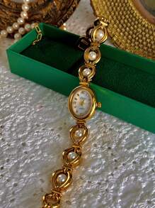 1pc New Luxury Pearl & Rhinestone Inlaid Elegant Retro Fashion Women's Watch, Oval Mother-Of-Pearl Dial, 30M Water-Resistant, Suitable For Daily Wear, Parties, Vacation & Outings