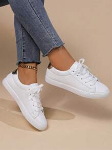 大码女式帆布运动鞋时尚平底滑板鞋新款白色系带校鞋平底防滑休闲透气大码 - 白色 - 查看 1