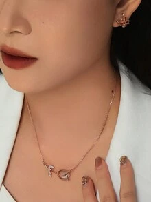1 Set Fashionable Luxury Niche Design Tulip Flower Shaped Matching Necklace And Earrings Jewelry Set, Versatile For Daily Commute - Rose Gold - View 2