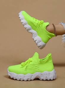 Women's Breathable Round Toe Slip-On Cushion Sneakers, Ladies' Casual Knitted Shoes - Green - View 2