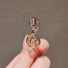 1pc Metal Microphone Shape Brooch, Fashionable Music Note Design, Suitable For Daily Wear On Sweater Or Suit Dress Accessories Pin For Clothes Bag Charm School