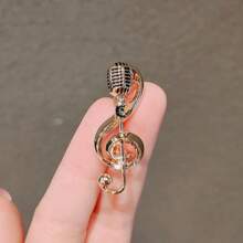 1pc Metal Microphone Shape Brooch, Fashionable Music Note Design, Suitable For Daily Wear On Sweater Or Suit Dress Accessories Pin For Clothes Bag Charm School