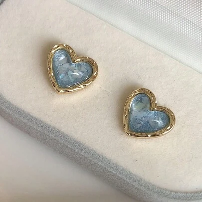 1 对复古优雅迷你猫眼心形耳环，简约设计耳环