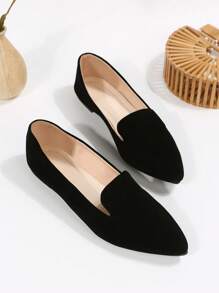Mocasines cómodos de suela suave, de punta poco profunda y negros, de uso versátil para mujer, ideales para el trabajo y el uso casual, con diseño slip-on, para primavera y otoño