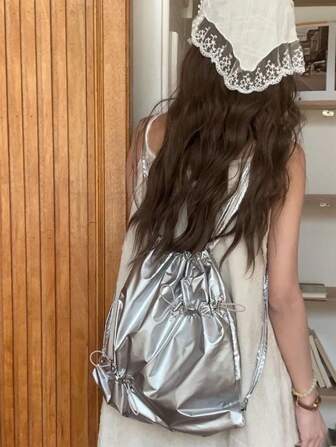 Zaino con coulisse in stile giapponese alla moda per donne, zaino a secchiello casual coreano, zaino in nylon leggero e resistente all'acqua con grande capacità, zaino da sport all'aperto